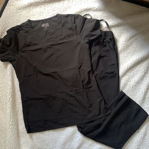 Black scrub set
